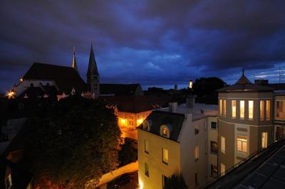 Dom Hotel