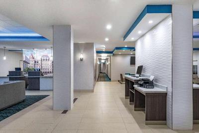 La Quinta Inn & Suites Latham Albany Airport