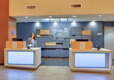 Holiday Inn Express & Suites Austin Round Rock