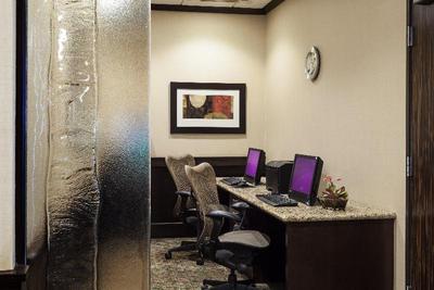 Crowne Plaza Anchorage Midtown