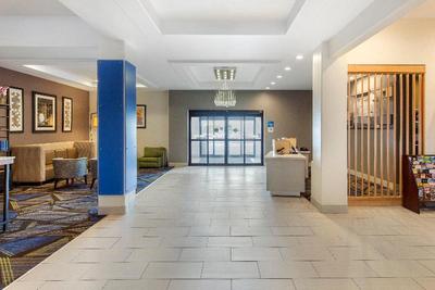Holiday Inn Express Hotel & Suites Houston-Alvin