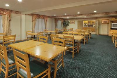Country Inn & Suites, Holland, MI