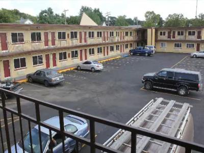 Travelodge by Wyndham Terre Haute