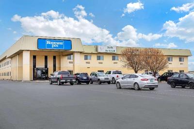 Rodeway Inn Hutchinson Area