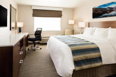 Delta Hotels by Marriott Helena Colonial