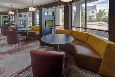 Courtyard by Marriott Memphis Southaven