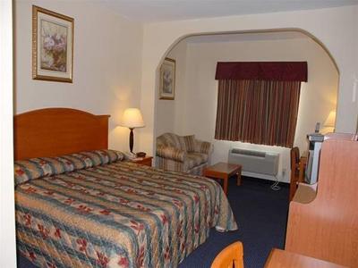 Americas Best Value Inn & Suites-Bush Int'l Airpor
