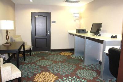 Staybridge Suites Houston IAH - Beltway 8