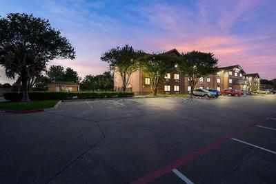 Suburban Studios Houston North I-45