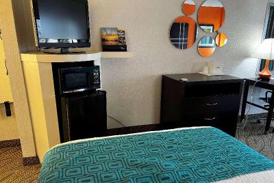 Howard Johnson by Wyndham Houston Heights/Downtown