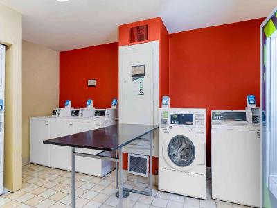 Extended Stay America Houston Galleria Uptown