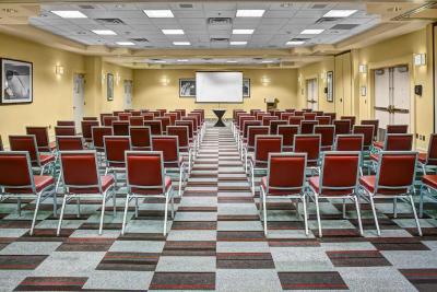 Four Points by Sheraton Huntsville Airport