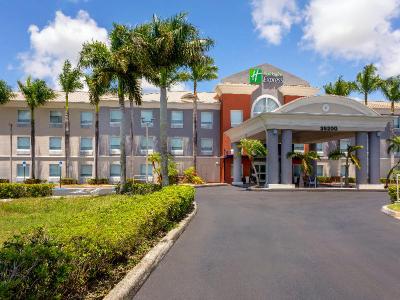 Holiday Inn Express Hotel & Suites Florida City-Ga