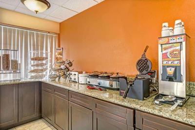 Microtel Inn & Suites by Wyndham Houston