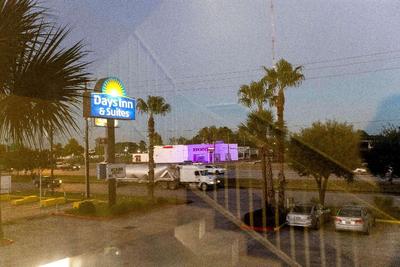 Days Inn & Suites by Wyndham Houston North/Aldine
