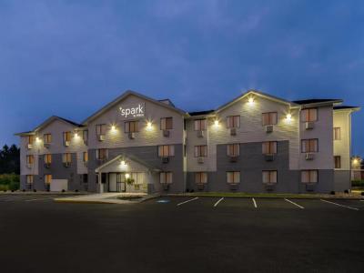Spark by Hilton Carlisle South 