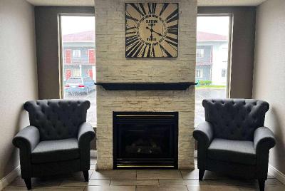Super 8 by Wyndham Indianapolis/NE/Castleton Area