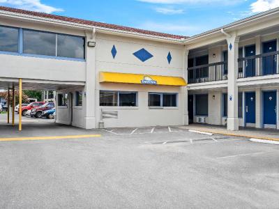 Days Inn by Wyndham Jacksonville NC