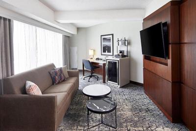 Sheraton Indianapolis Hotel at Keystone Crossing