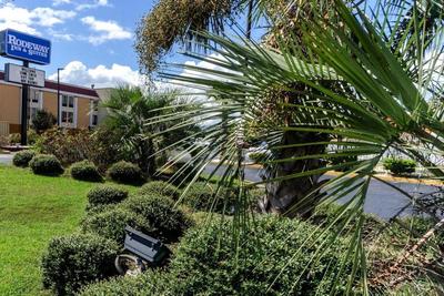 Rodeway Inn & Suites Jacksonville Near Camp Lejeun