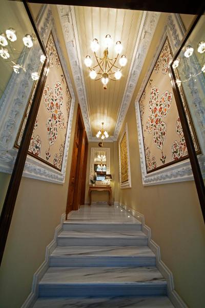 Celine Hotel