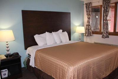 Knights Inn Niagara Falls Near IAG Airport