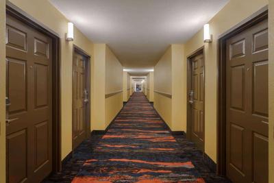 Super 8 by Wyndham Olive Branch