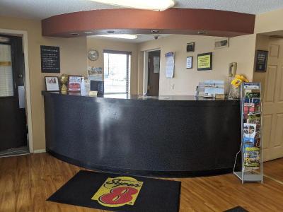 Super 8 by Wyndham Shelbyville