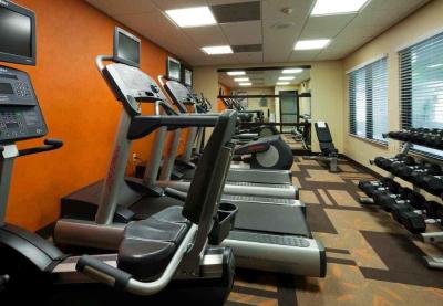 Courtyard By Marriott Indianapolis At The Capitol