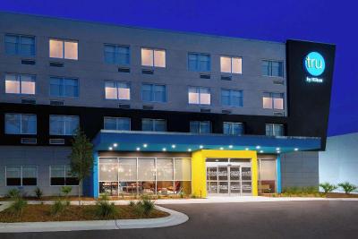 Tru by Hilton Wilmington