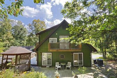 Lil Black Bear Inn