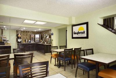 Clarion Pointe Jasper
