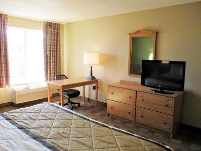 Extended Stay America - Kansas City - Country Club