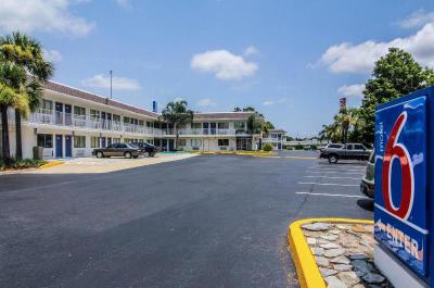 Motel 6 Jacksonville - Orange Park