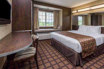 Microtel Inn & Suites By Wyndham Jacksonville Air