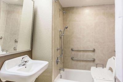 Microtel Inn & Suites By Wyndham Jacksonville Air