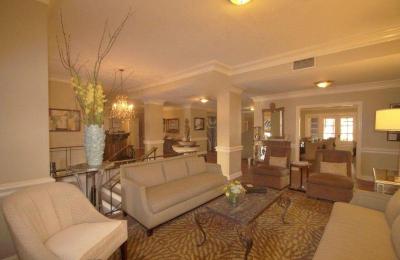 Old Capitol Inn