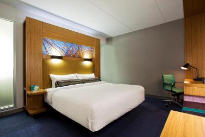 Aloft Jacksonville Tapestry Park