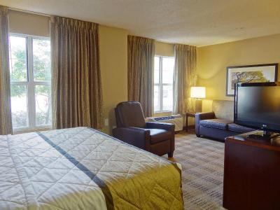Extended Stay America Jacksonville - Deerwood Park