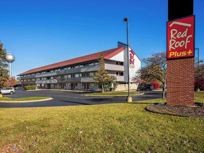 Red Roof PLUS+ Chicago - Hoffman Estates