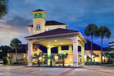 La Quinta Inn & Suites Jacksonville Butler Boulvar