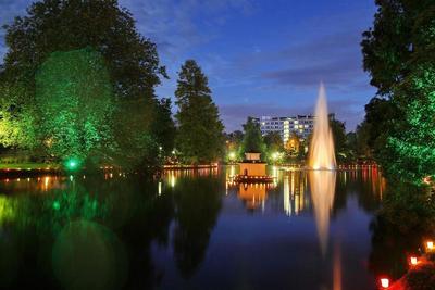 Rosengarten am Park