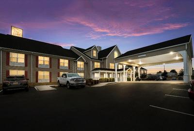 Red Roof Inn & Suites Knoxville East