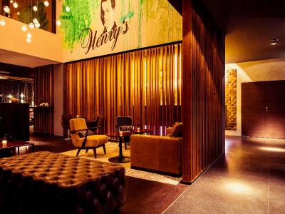SAKS Urban Design Hotel