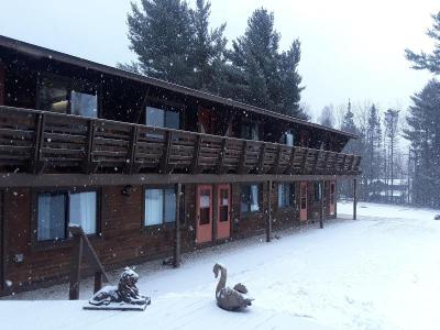 Summit Lodge