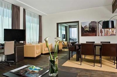 Infinity Hotel & Conference Centre Munich