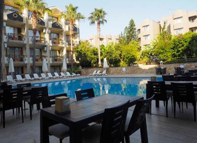 Club Herakles Hotel