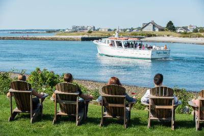 The Breakwater Inn