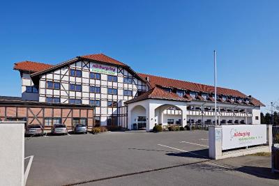 Lindner Nurburgring Motorsport, part JdV by Hyatt