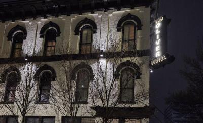 The Oliver Hotel